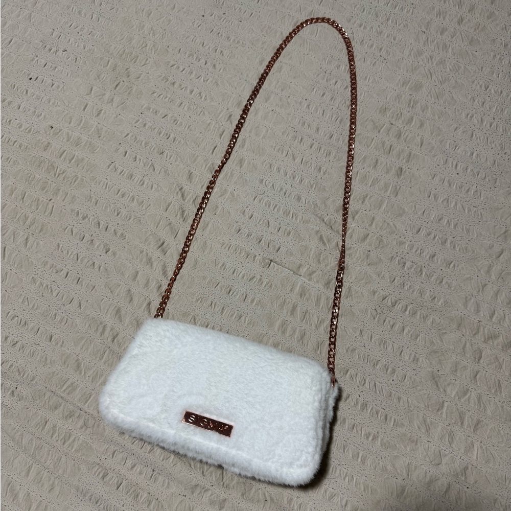 Sigma Fur Beauty Bag 🤍
